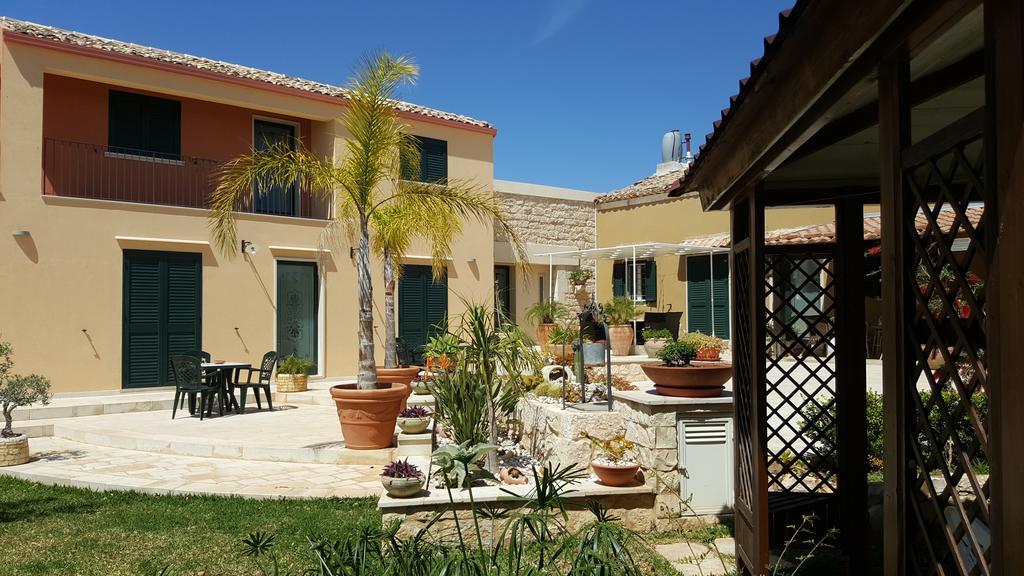 Alla Corte Di Nonna Maria Villa Поцало Екстериор снимка