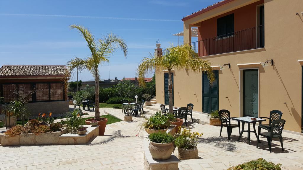 Alla Corte Di Nonna Maria Villa Поцало Екстериор снимка