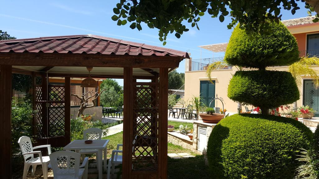 Alla Corte Di Nonna Maria Villa Поцало Екстериор снимка